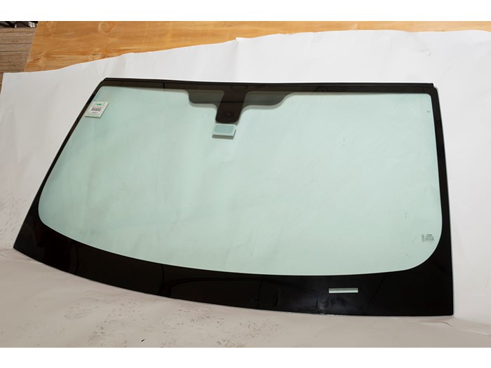 GLASS - WINDSCREEN