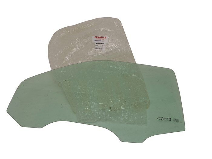 GLASS-FRONT DOO