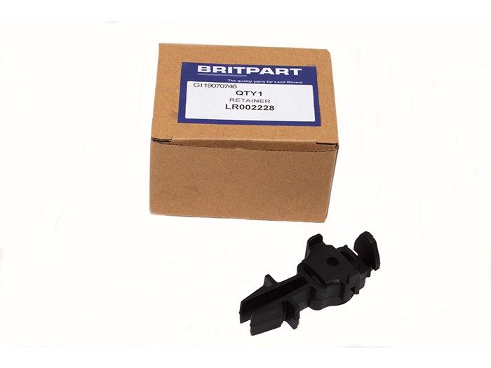 RETAINER