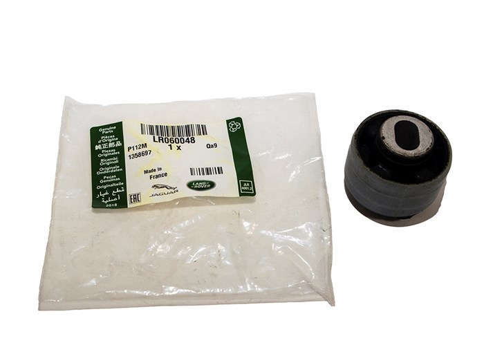 INSULATOR - BUSH TYPE