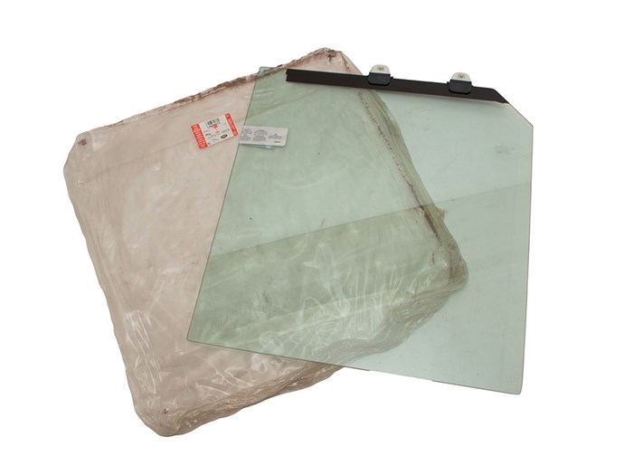 GLASS - REAR DOOR